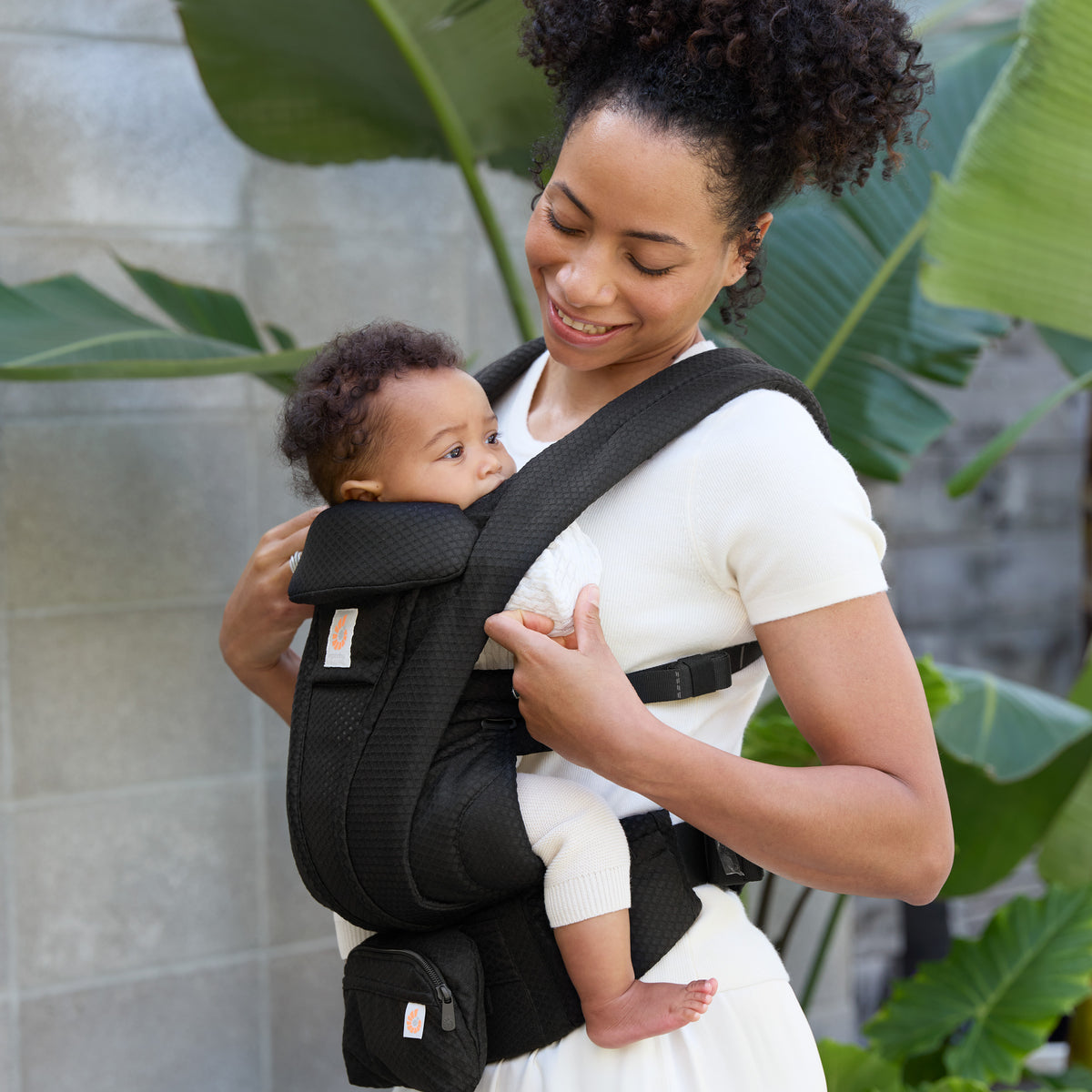 Ergobaby Omni Deluxe All-In-One Mesh Baby Carrier