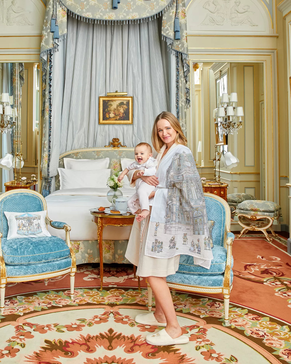 Atelier Choux Carré Chateau Choux Swaddle