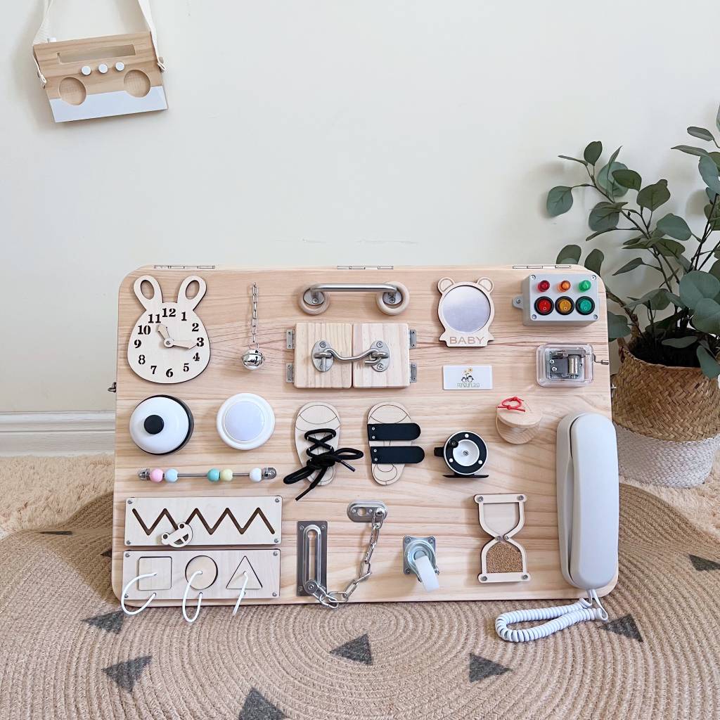 [PRE-ORDER] Penguinlada BusyFirst BusyBoard & Whiteboard