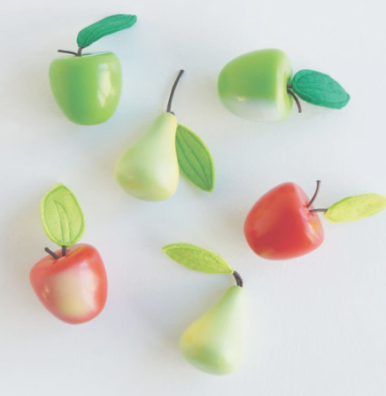 Le Toy Van Wooden Market Crate (Orchard Fruits)