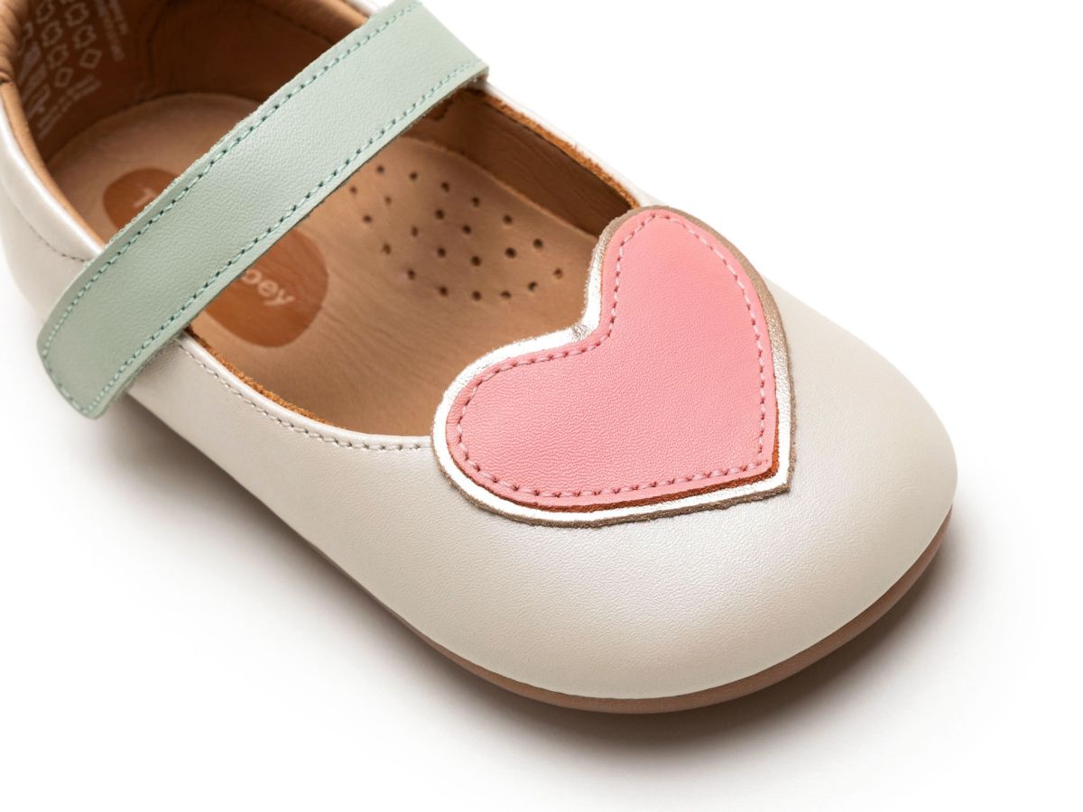 Tip Toey Joey Heart Mary Janes